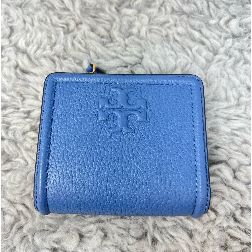 NWOT Tory Burch outlet THEA BIFOLD WALLET 80164 Bluewood